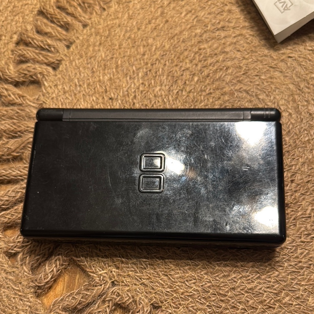 Nintendo DS Lite in Glossy Black
